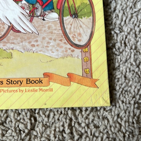 Cabbage Patch Kids Vintage 1984 Book - The Big Bicycle Race - Picture 6 of 6